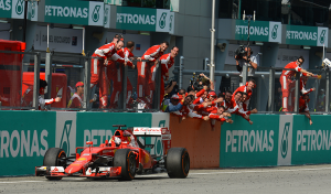 Ferrari ganó con Vettel