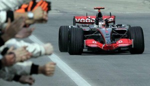 Alonso sufrió un accidente en los ensayos previos realizados en Barcelona.