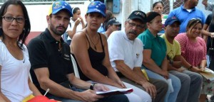 Capriles realizó un recorrido por la Escuela Andrés Eloy Blanco