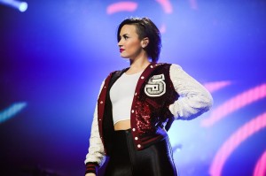 Demi Lovato sobre el escenario