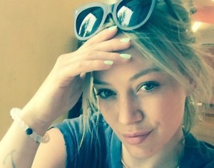 Hilary Duff se plantea seguir usando Tinder