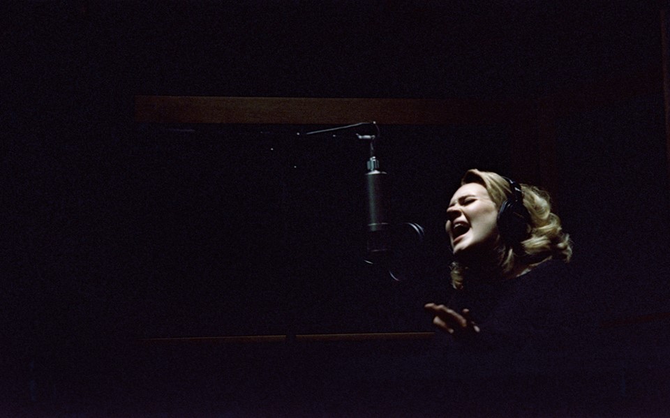 Adele volvió a la música tras cuatro años de silencio