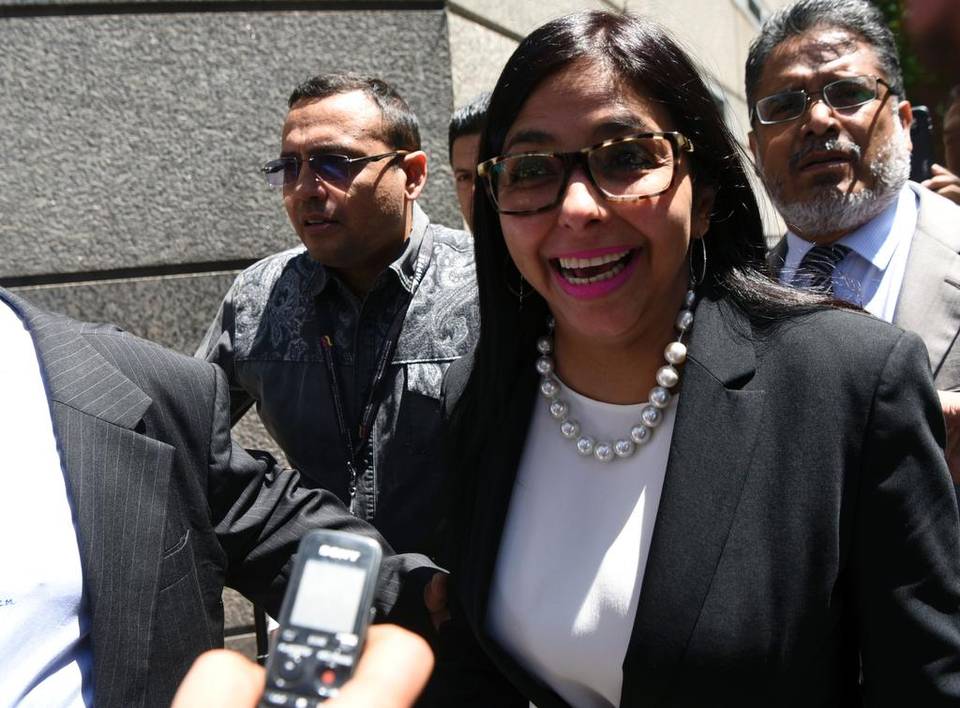 Delcy Rodriguez denuncia que fue agredida en Mercosur