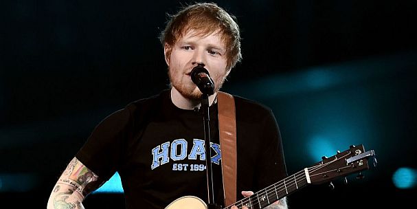 Ed Sheeran supero a Perry y Coldplay en Youtube