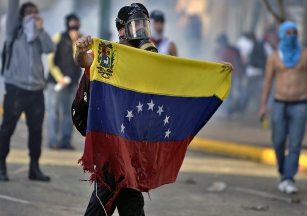 Maduro prohíbe protestas y MUD ignora ordenanza y anuncia agenda