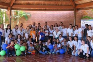 Voluntariado de Banplus visita casa hogar Caraballeda Responsabilidad Social Corporativa