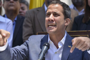 El presidente encargado de Venezuela aseguró que estos grupos irregulares cuentan con el amparo de Maduro