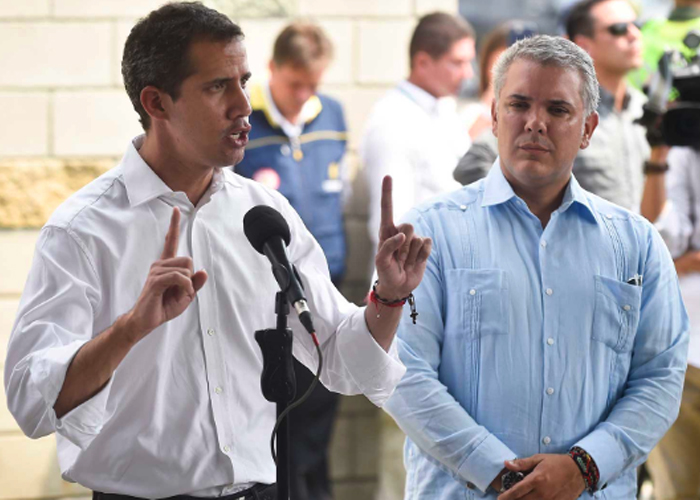 El senador colombiano Gustavo Petro indicó que Duque y Guaidó mantienen nexos con grupos irregulares