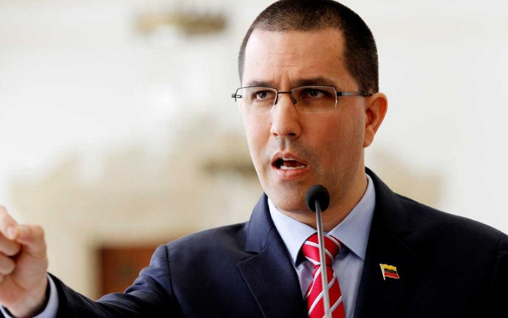 Por su parte el Gobierno de Colombia indicó que continuará con las medidas económicas en contra del régimen de Maduro