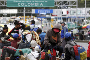 Venezolanos huyen de la grave crisis