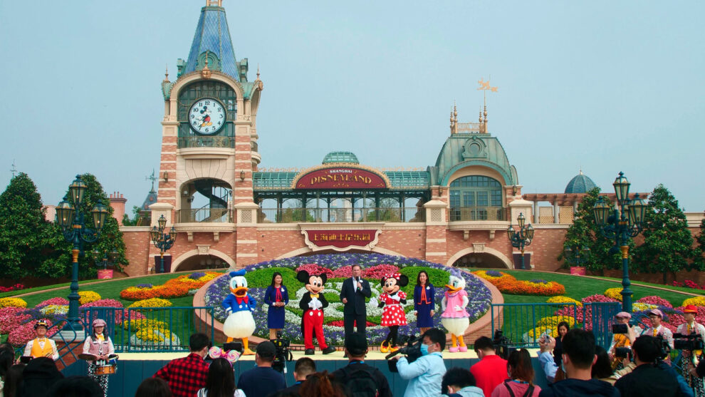 Disney de Shanghái reabre sus puertas con algunas restricciones