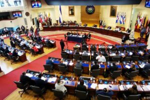 Congreso de El Salvador aprueba ley de emergencia por el Covid-19
