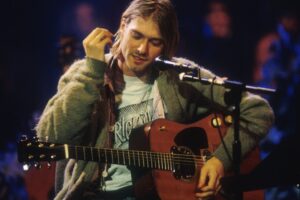 6 millones de dólares fue el costo de la guitarra de Kurt Cobain