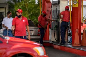Gob. de Nicolás Maduro informó que el despacho de gasolina está garantizado