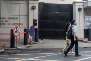 China ordena cerrar consulado de EEUU en Chengdu