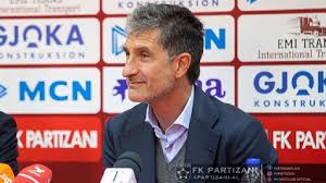 El italiano Adolfo Sormani, técnico club albanés FK Partizani Tirana, se negó a dirigir a su equipo en un partido tras cinco casos positivos en su plantel