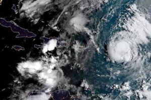 Alertan Sobre Ondas Tropicales Tras Paso De La Tormenta Danny