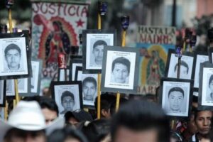 Caso Ayotzinapa es retomado