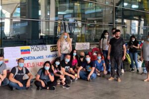 Varados en España requieren volver a Venezuela
