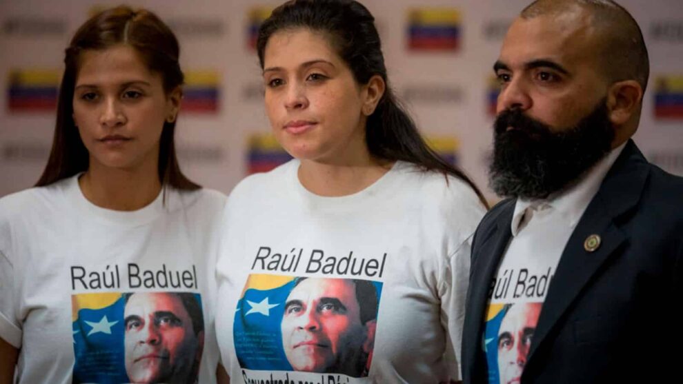 Andreína Baduel: “el único delito de Raúl Isaías Baduel ha sido ser persistente y fiel a sus convicciones”