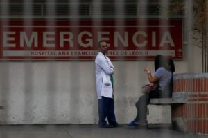 Piden a trabajadores de salud denunciar precariedad laboral en Venezuela