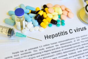 Científicos que descubrieron la hepatitis C fueron galardonados con el Premio Nobel de Medicina y Fisiología