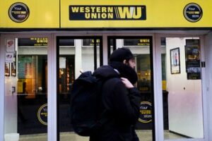 Oficinas de Western Union cesarán sus operaciones de remesas para Cuba