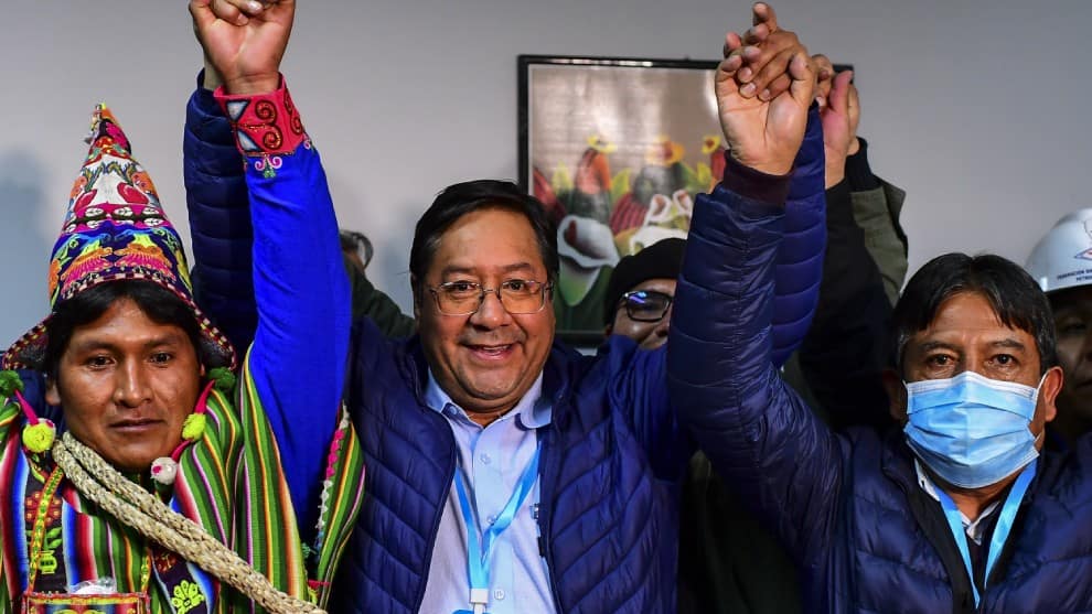 Luis Arce del partido MAS obtuvo 52,4% de los votos en la primera vuelta electoral de Bolivia