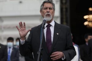 Perú tendrán como presidente interino a Francisco Sagasti