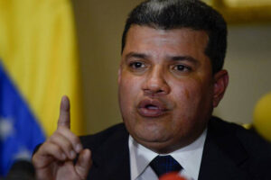 Luis Parra podría asumir un curul en la AN aun cuando no obtuvo apoyo suficiente en Yaracuay