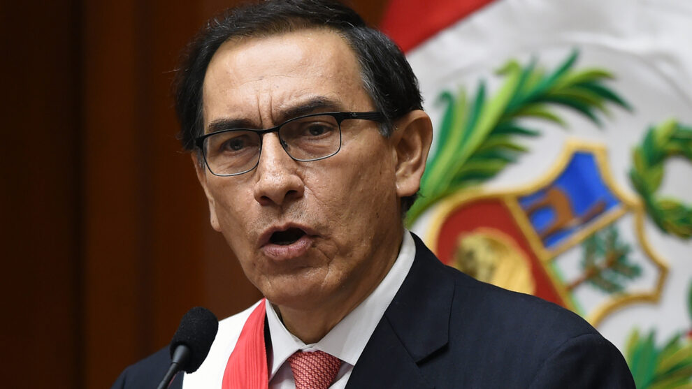 Moción de vacancia contra Martín Vizcarra fue aprobada por el Congreso peruano