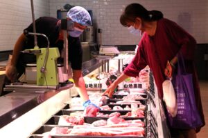 China: carne congelada importada desde Brasil resultó contaminada con coronavirus