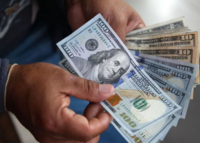 Dólar paralelo vuelve a superar los 4 mil bolívares