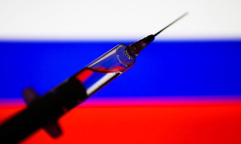 Vacuna rusa Sputnik V estará disponible internacionalmente desde enero de 2021