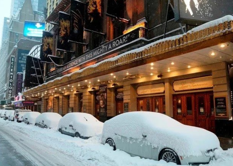Dictan estado de emergencia en Nueva York a causa de las intensas nevadas
