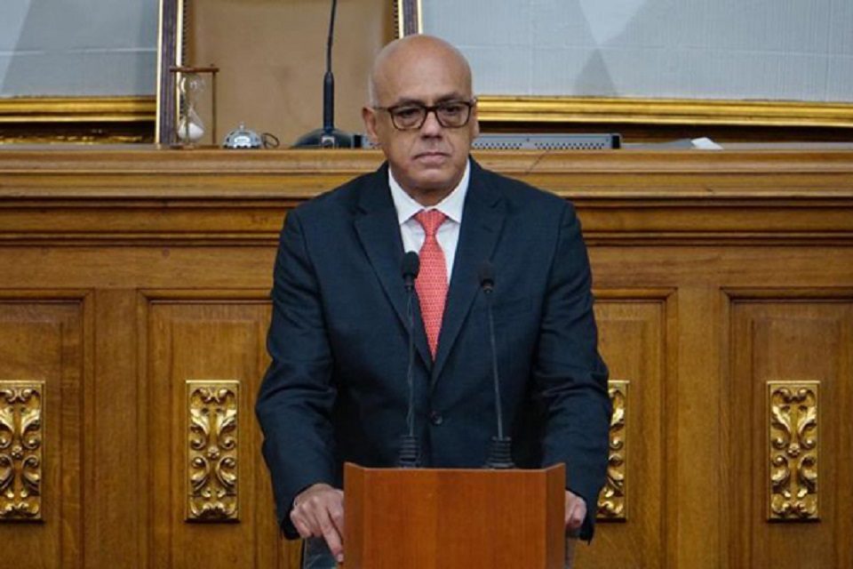 Rodríguez criticó que partidos de izquierda apoyen las ideas de Elliott Abrams sobre Venezuela