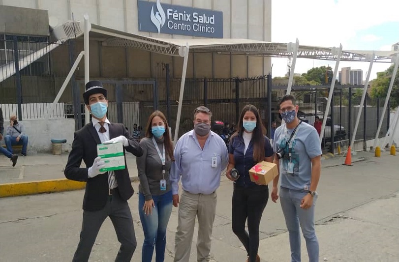 Enrique Alberto Romero Domínguez - Fundación Alma Amiga y FundaSitio donan cientos de mascarillas y medicinas en conmemoración del Día Mundial Contra el Cáncer - FOTO