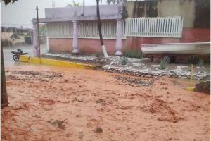 Lluvias registradas el fin de semana afectaron las vías de acceso en eje Picure-Las Salinas en la Guaira