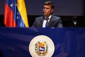 Leopoldo López aseguró que la solicitud de extradición no evitará que continúe trabajando por Venezuelallará su “lucha por la libertad”