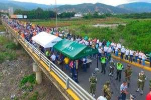 Ciudadanos colombo- venezolanos podrán cruzar hacia Colombia para vacunarse contra el covid-19