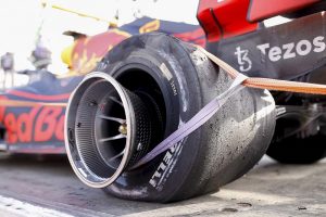 F1 - Qué pasó en Bakú ¡Pirelli ya tiene respuesta a los pinchazos de Verstappen y Stroll! - FOTO