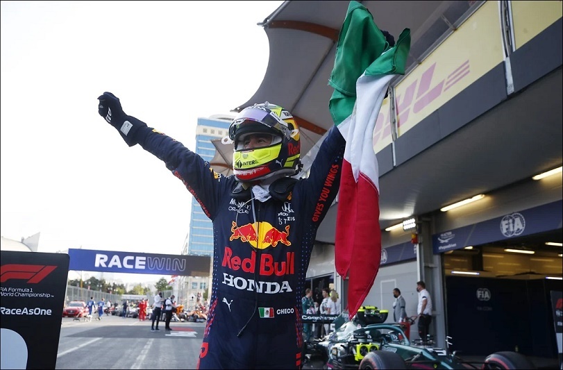 F1 - Sergio Pérez reina en el caos de Bakú ¡Hamilton y Verstappen con las manos vacías! - FOTO