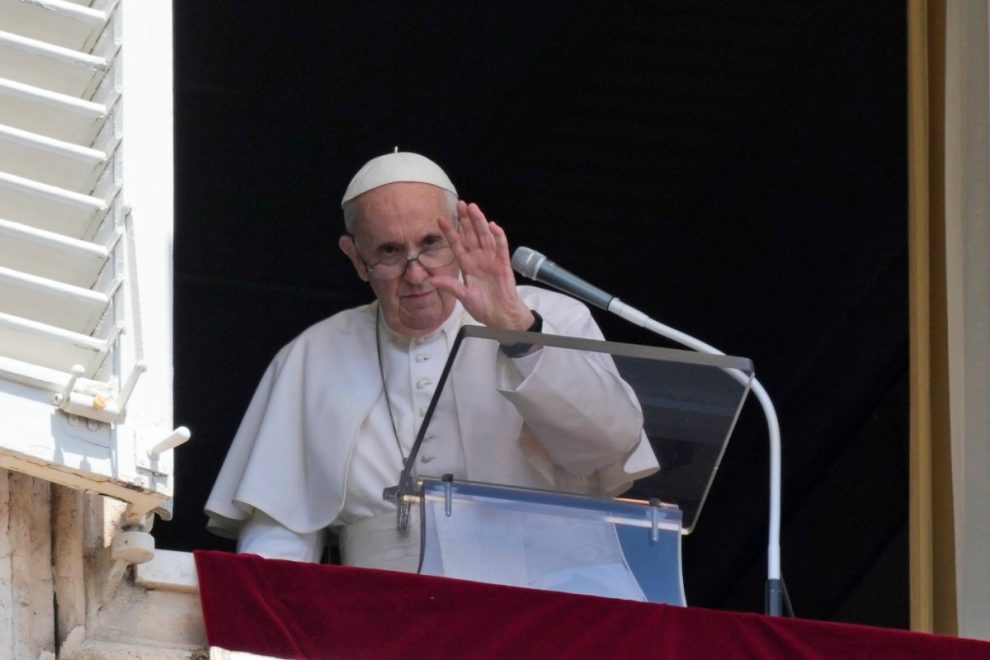 Papa Francisco se pronuncia ante casos de abusos sexuales cometidos por el clero francés