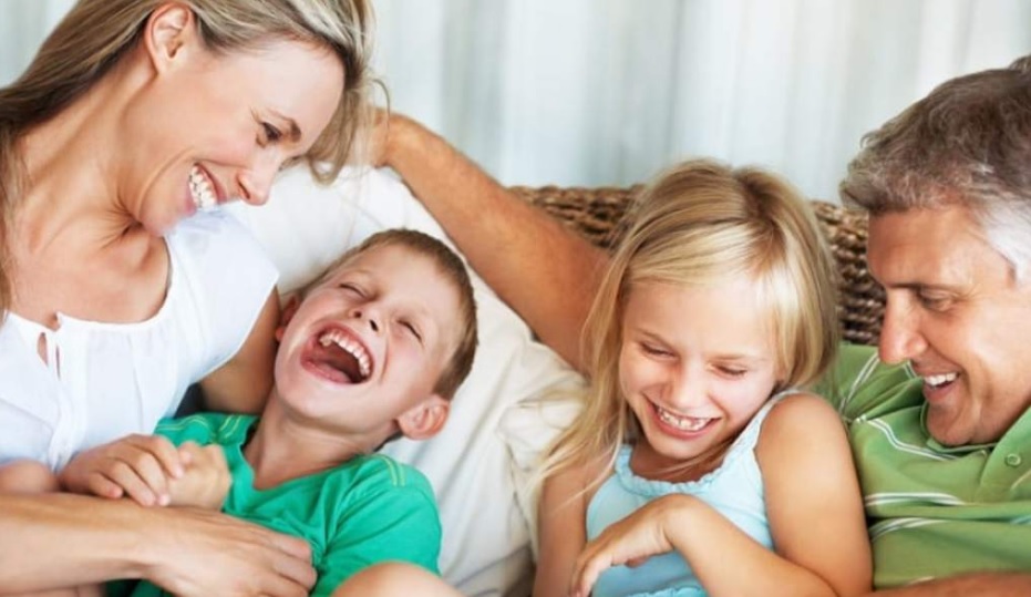Terapia de risa en familia