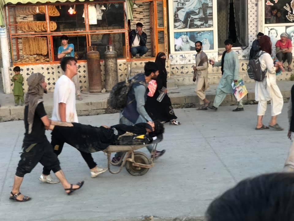 ¿Qué sucedió en las inmediaciones del aeropuerto de Kabul?