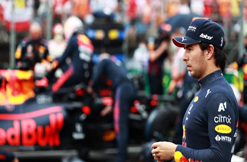 F1 ¡Atención! Sergio Pérez seguirá con Red Bull para la temporada 2022 - FOTO