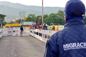 Colombia entregará en 7 días más de 60.000 permisos de protección temporal para migrantes venezolanos