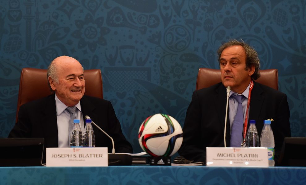 Trama de corrupción involucra a Exlíderes de la FIFA y la UEFA