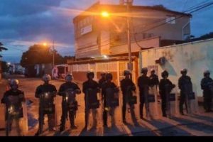 Seguidores de Luis Lippa protestaron contra resultados en Apure