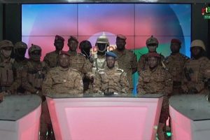 Burkina Faso quedó bajo el mando militar